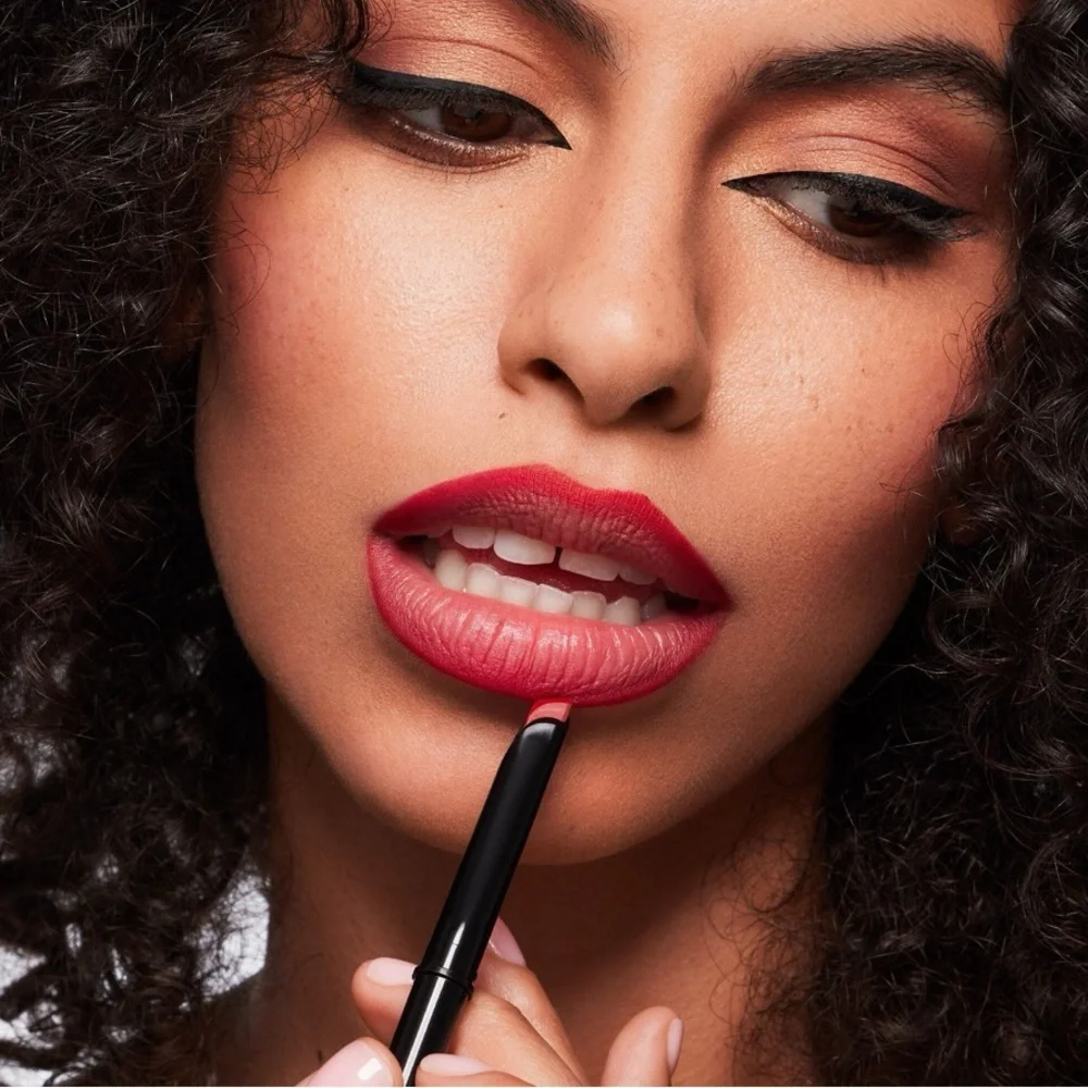 💋 GXVE BY GWEN STEFANI Pout to Get Real Overlining Lip Pencil